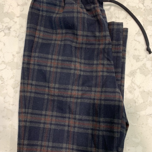 The Group by Babaton
Jimmy Pant - Picture 7 of 8